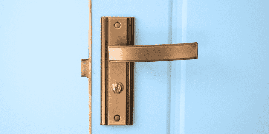 11 Common things That are 6 Inches long-Door handles