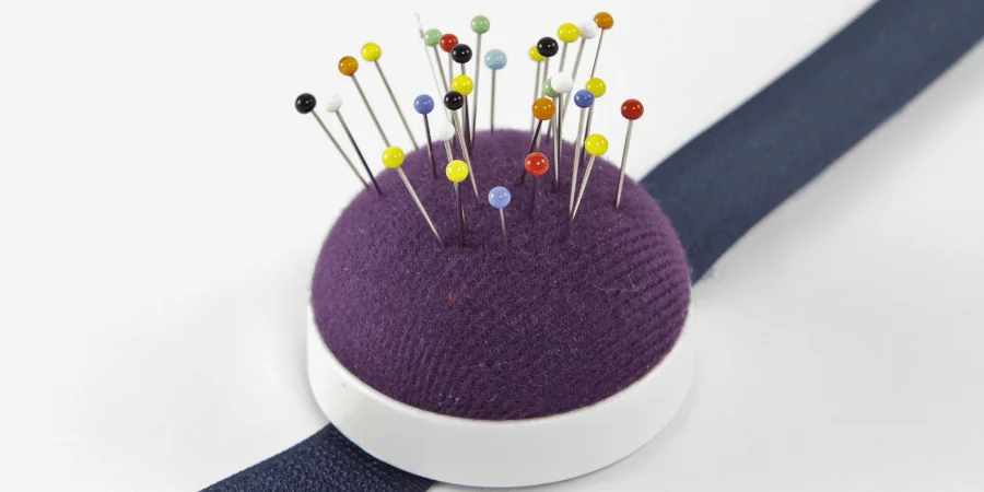 11 Everyday Objects That Are 1 Inch Long-Sewing Pin