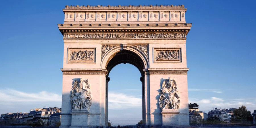 10 Things That Are Approximately 80 Feet Long-Half the Height of the Arc de Triomphe