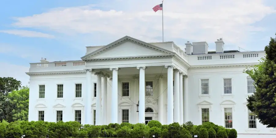 10 Things That Are Approximately 80 Feet Long-The White House