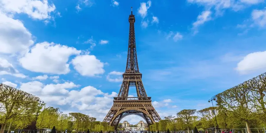 8 Things That Are 500 Feet Long/Big-Half of The Eiffel Tower